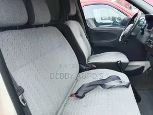 Toyota HiAce 2006