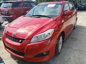 Toyota Matrix S Hatchback FWD (2.4L 4cyl 5A) 2009 Red