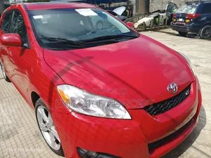 Toyota Matrix S Hatchback FWD (2.4L 4cyl 5A) 2009 Red