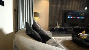 Luxury 2 Bedroom Terrace Apartment With Ps5 Balcony