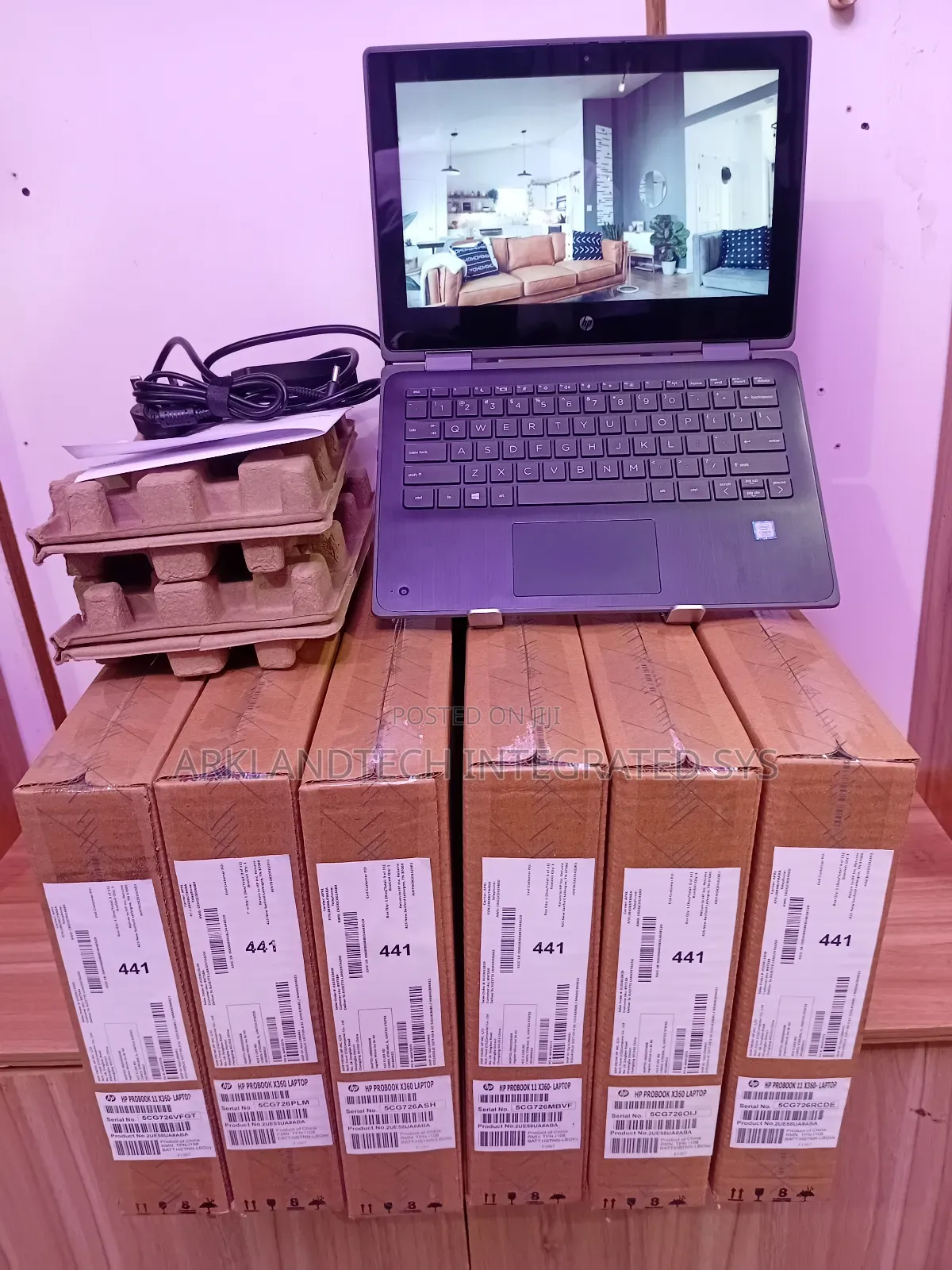 New Laptop HP Mini 110 8GB Intel Core i5 SSD 512GB