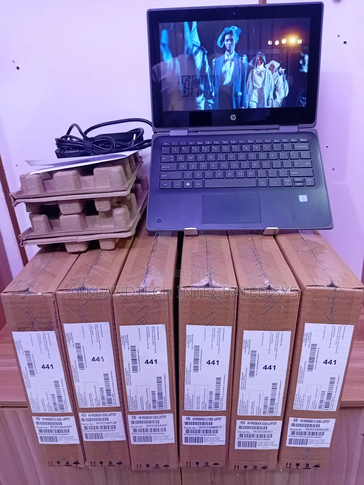 New Laptop HP Mini 110 8GB Intel Core i5 SSD 512GB