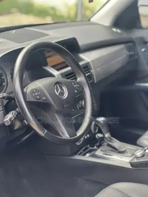 Mercedes-Benz GLK-Class 2010 Black