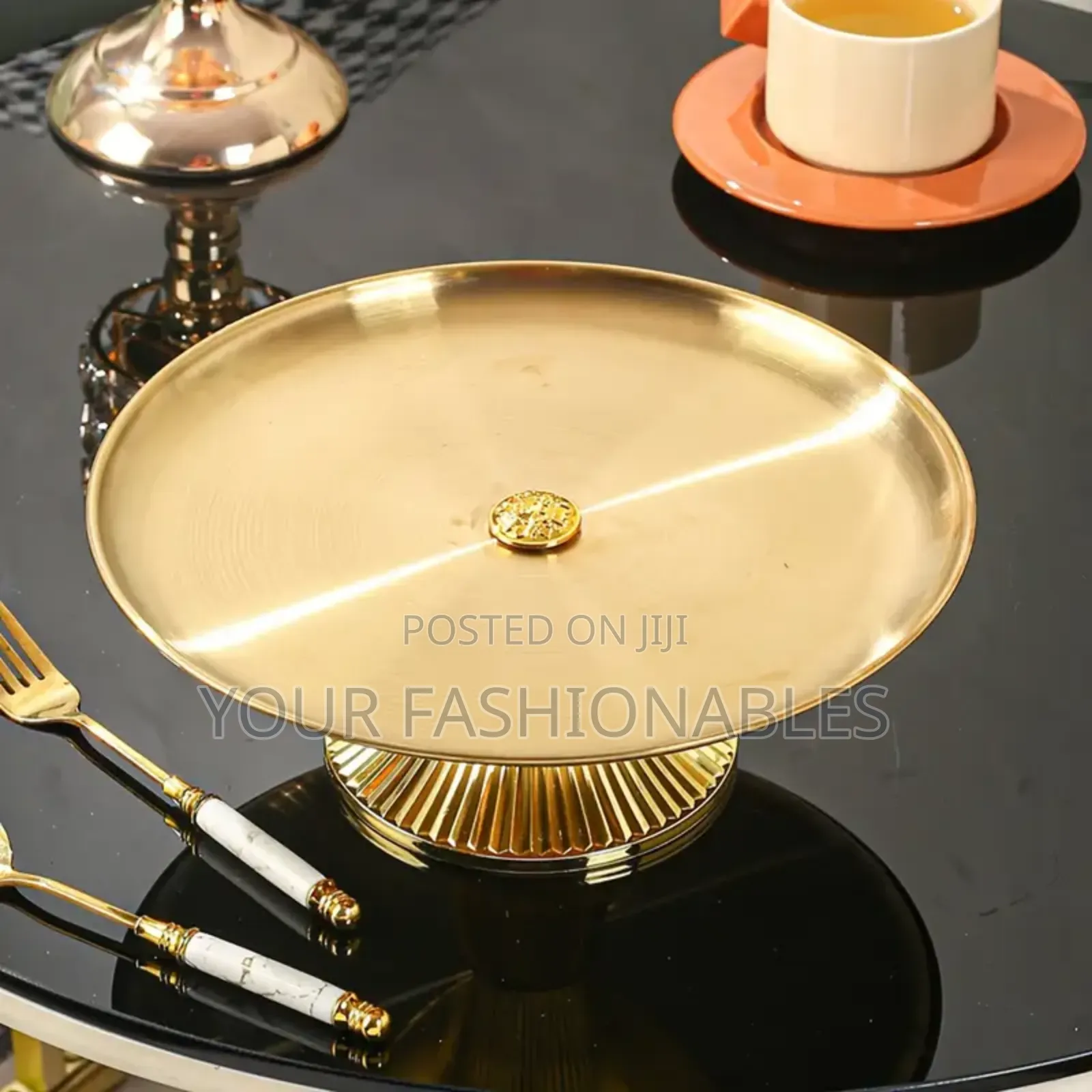Gold Plate Cake and Food Display Stand