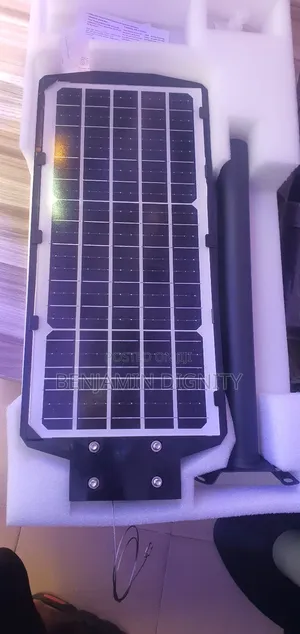 450 Solar Street Light With CCTV Security Camera