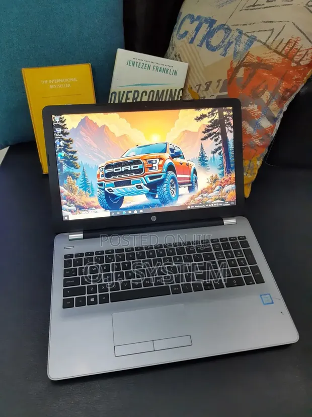 Laptop HP 250 G6 8GB Intel Core I5 SSD 256GB - O.J. system