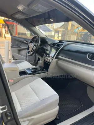 Toyota Camry LE 4dr Sedan (2.5L 4cyl 6A) 2013 Gray