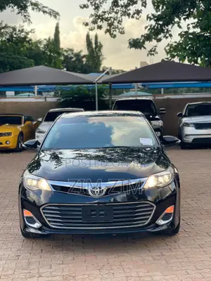 Toyota Avalon XLE Sedar FWD (3.5L 6cyl 6A) 2013 Black