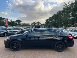Toyota Avalon XLE Sedar FWD (3.5L 6cyl 6A) 2013 Black