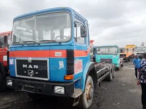 Man Cap Nd Chassis 10 Tyres Auxiliary
