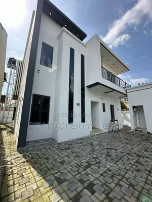 Furnished 6bdrm Duplex in Life Camp for sale