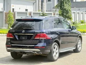 Mercedes-Benz GLE-Class 2018 Blue