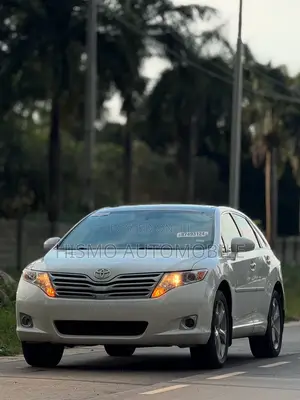 Toyota Venza V6 AWD 2010 White