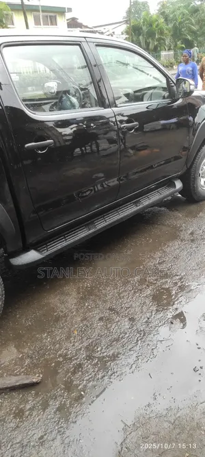 New Model Running Board. For Hilux/Tacoma