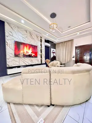 Luxury 3/4bedroom Self Compound Duplex