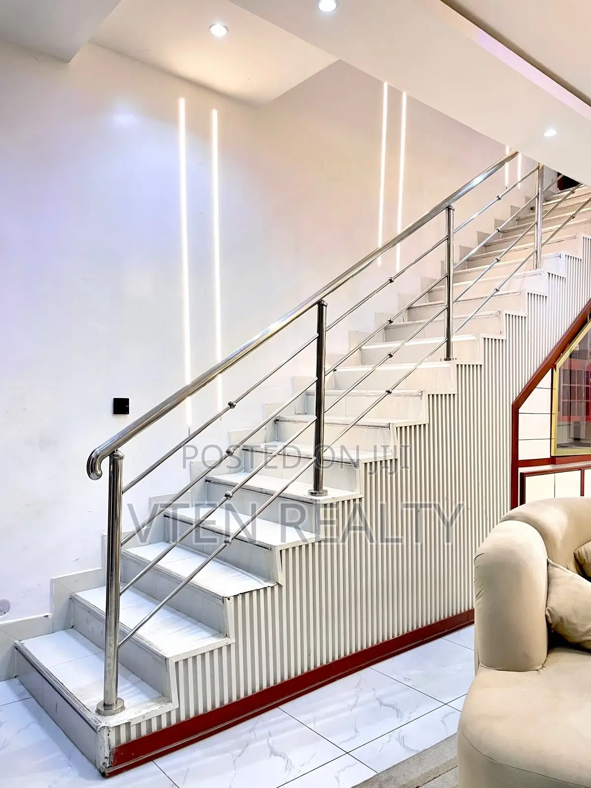 Luxury 3/4bedroom Self Compound Duplex