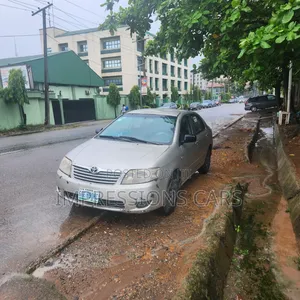 Toyota Corolla 2006 Gold