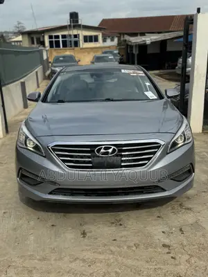 Hyundai Sonata Limited 4dr Sedan (2.4L 4cyl 6A) 2015 Silver