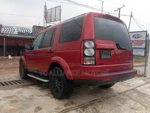 Land Rover Lr4 Base 4x4 2016 Red