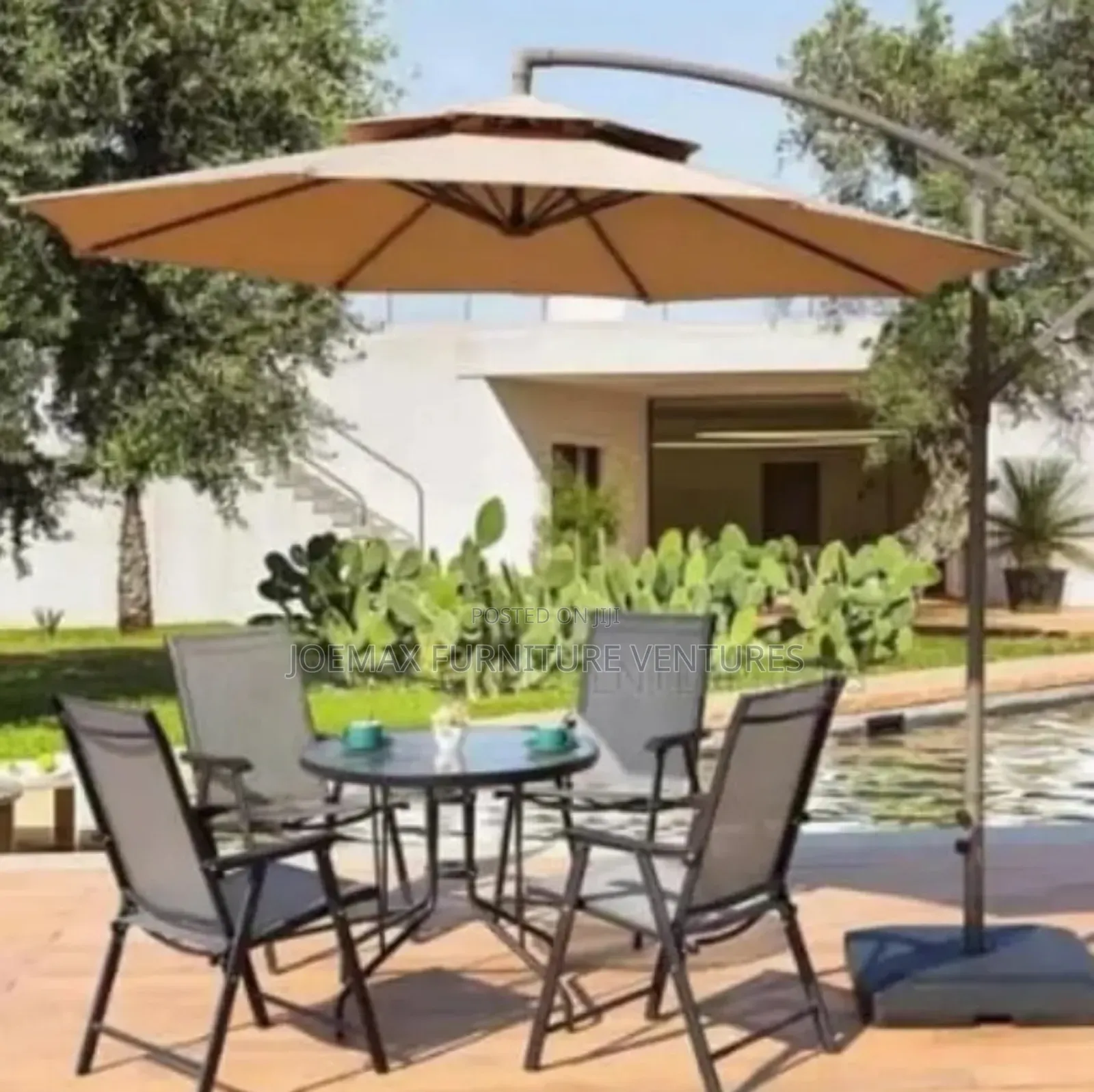 Outdoor Round Table With Sun Umbrella Different Colours.