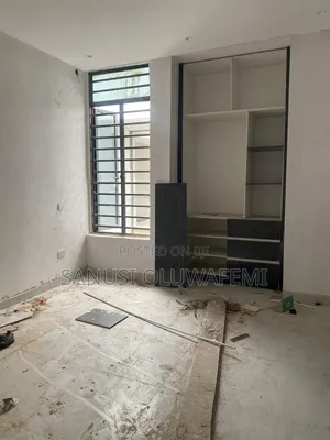 4bdrm Duplex in Ikeja for sale