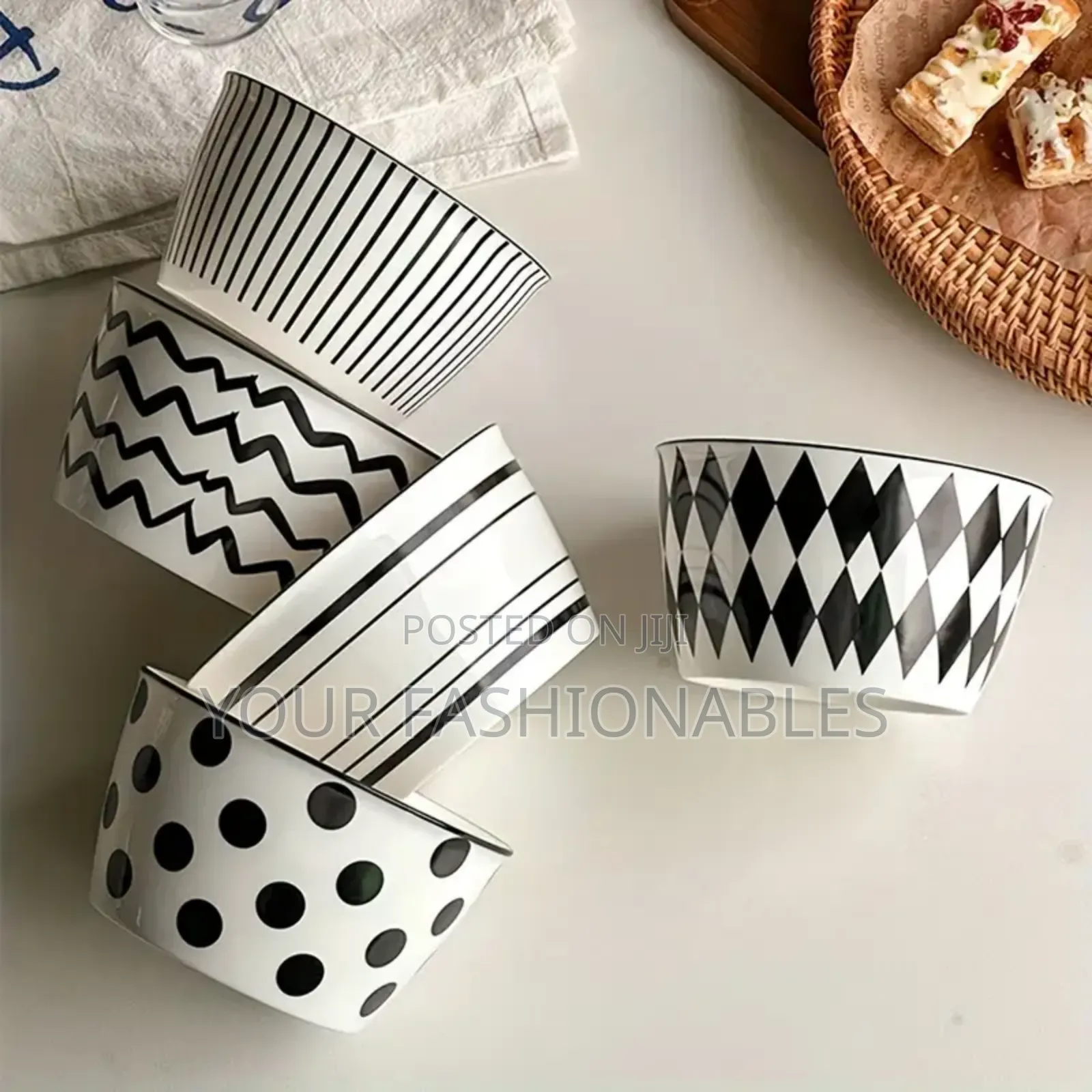 High Quality Set Of Geometric Ceramic Bowls ( 5 Pieces)