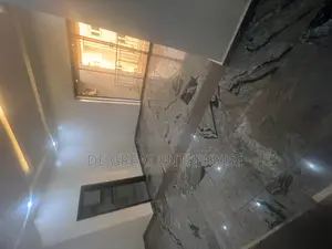 3bdrm Block of Flats in Private, Kaura for rent