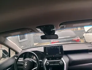 Toyota Venza XLE 2021 Gold