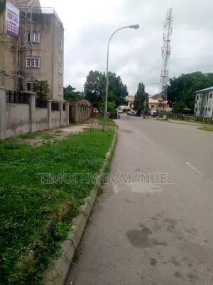 3bdrm Block of Flats in Utako for sale