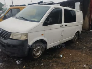 Volkswagen Transporter 2004 White