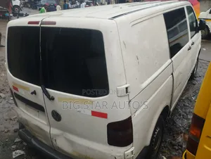 Volkswagen Transporter 2004 White