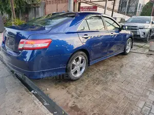 Toyota Camry 2011 Blue