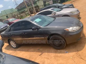 Toyota Camry 2006 Gray