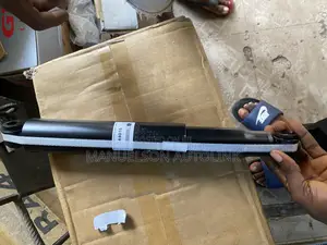 Shock Absorber Nissan X-Terra Land Cruiser 1998-2003