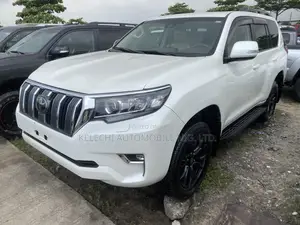 Toyota Land Cruiser Prado 2.7 2023 White