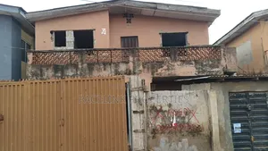 19bdrm Block of Flats in Iyana Ipaja for sale
