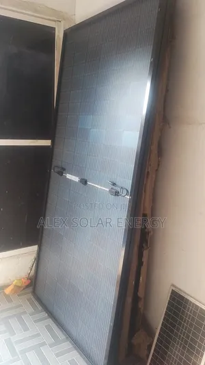 550watts Solar Panel Mono Canadian Bifecial