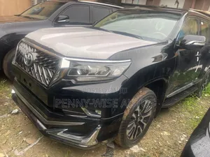 Toyota Land Cruiser Prado 2.7 2022 Black