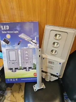 1500w Solar Street Light – Ultra Bright, Waterproof + Remote