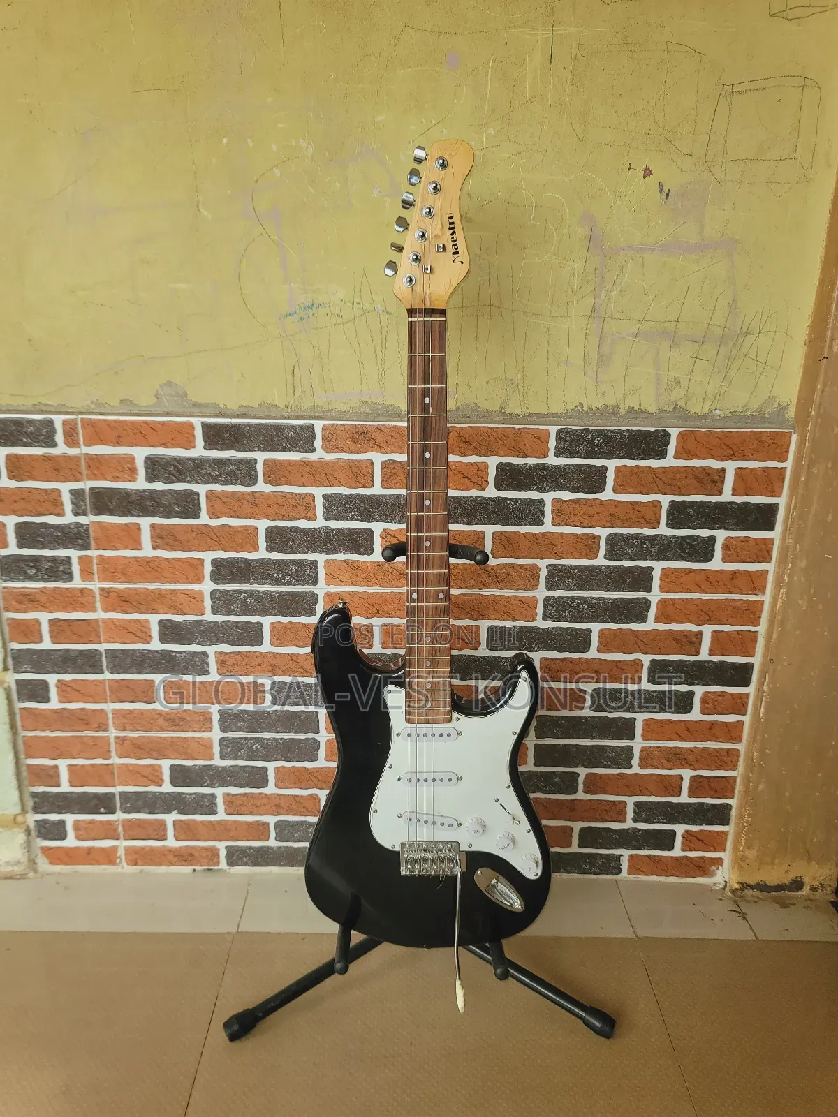 Maestro Stratocaster Guitar