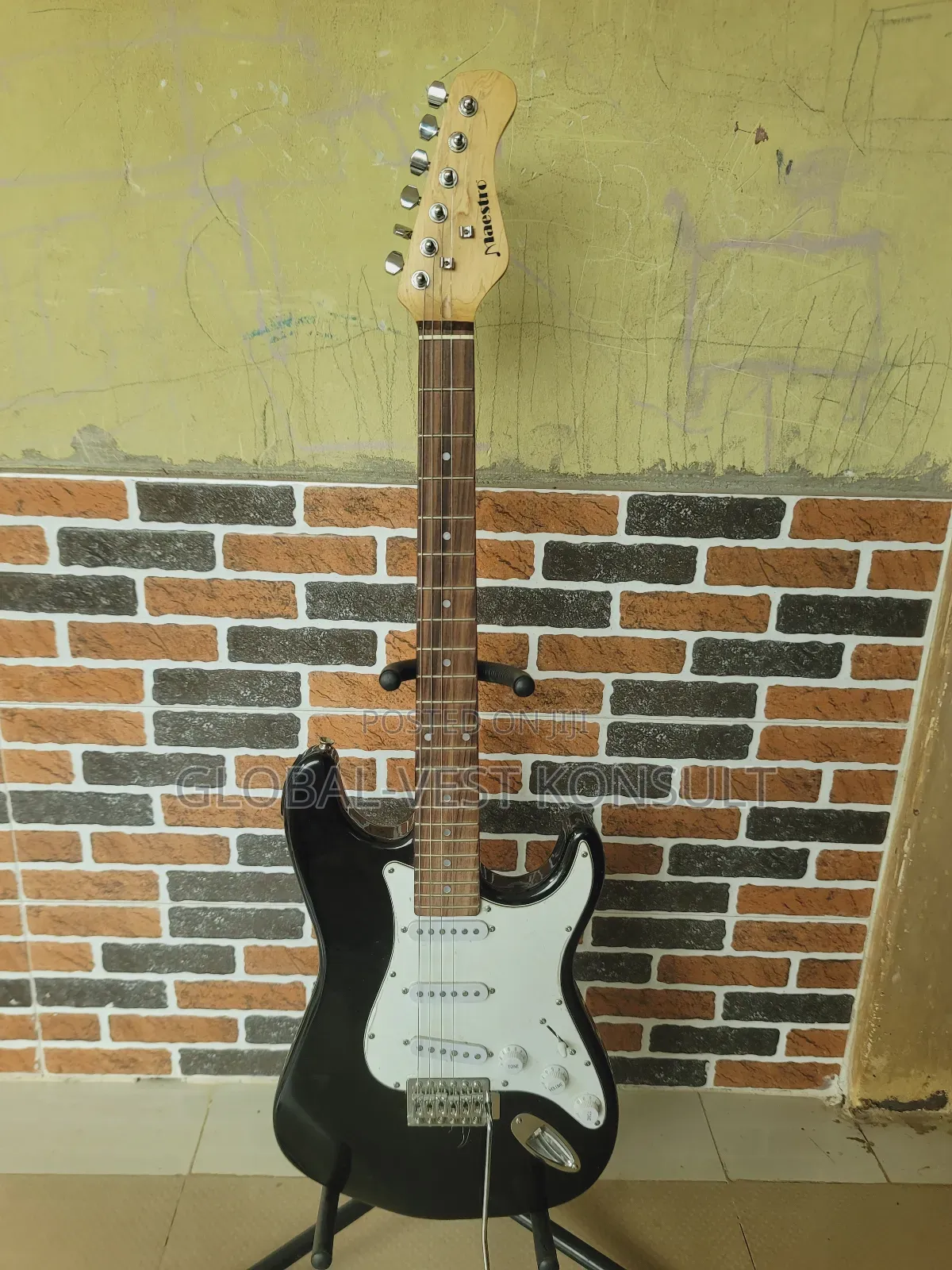 Maestro Stratocaster Guitar