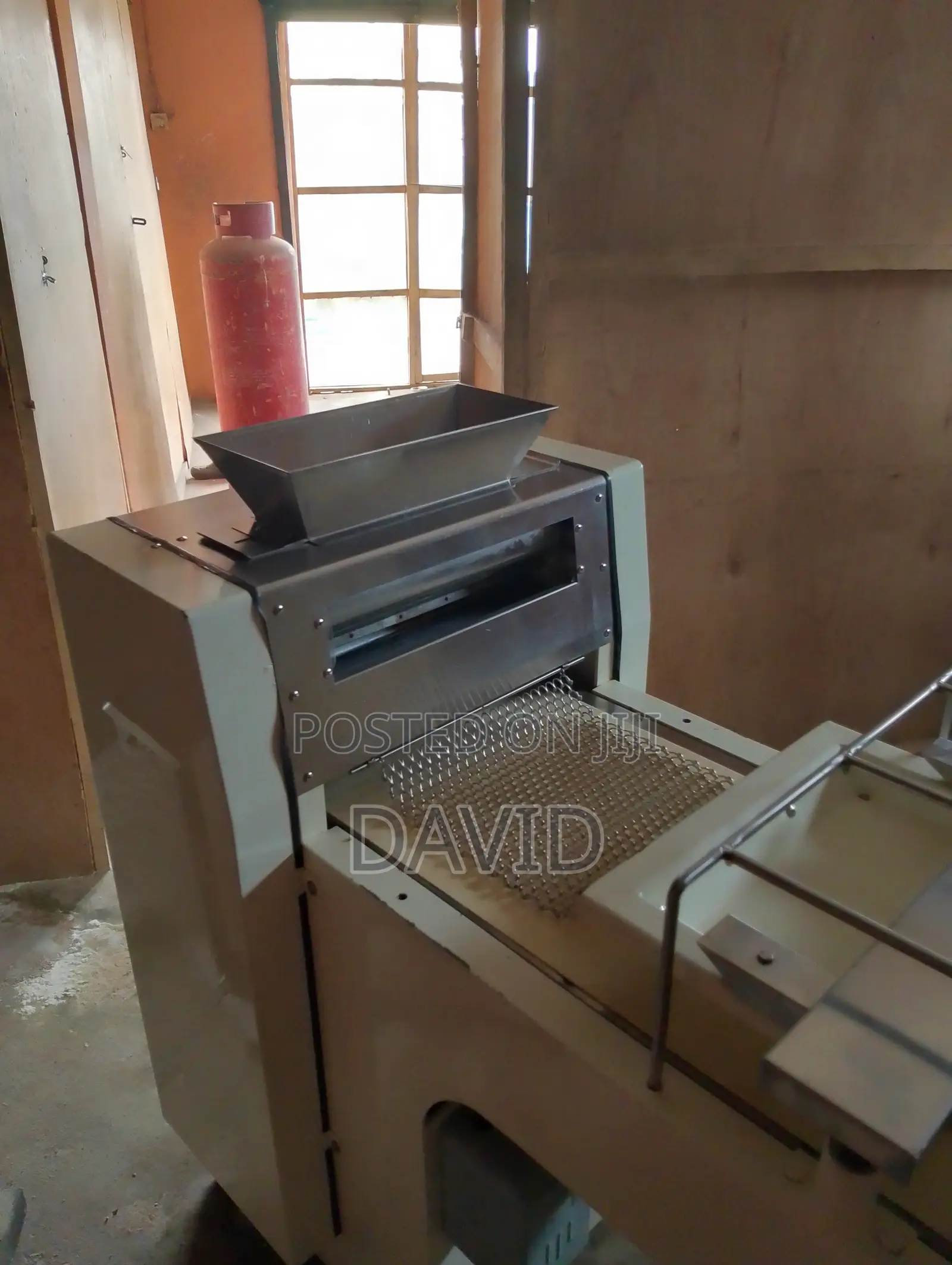 Bread Dough Moulder