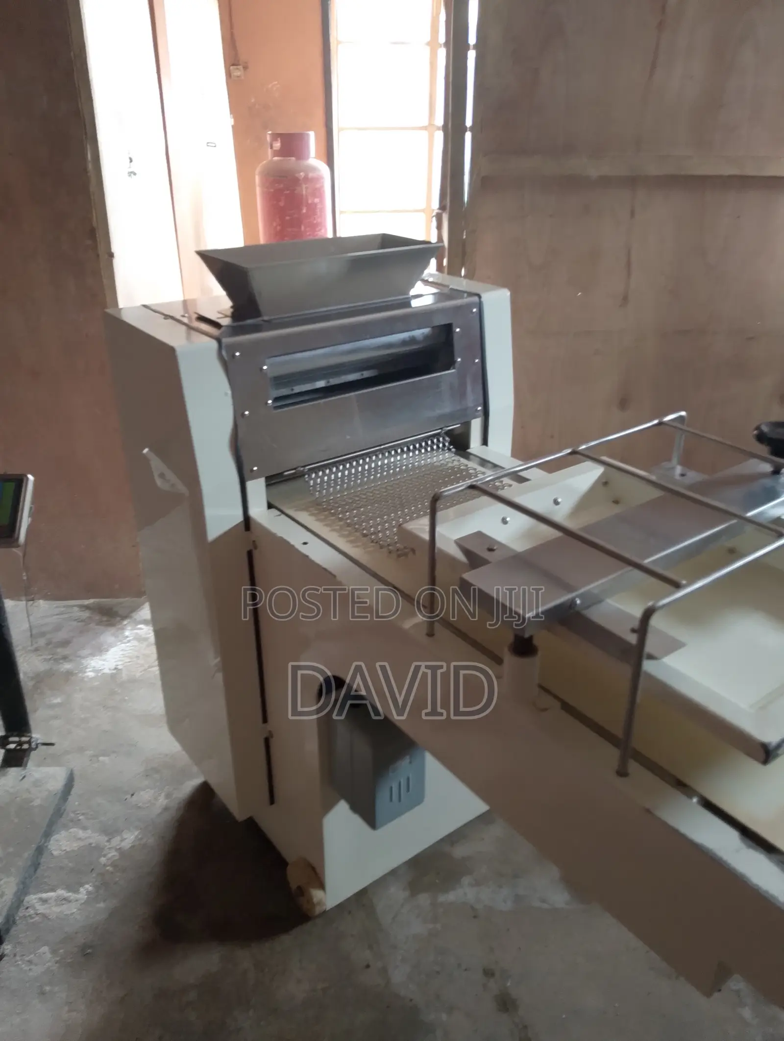 Bread Dough Moulder