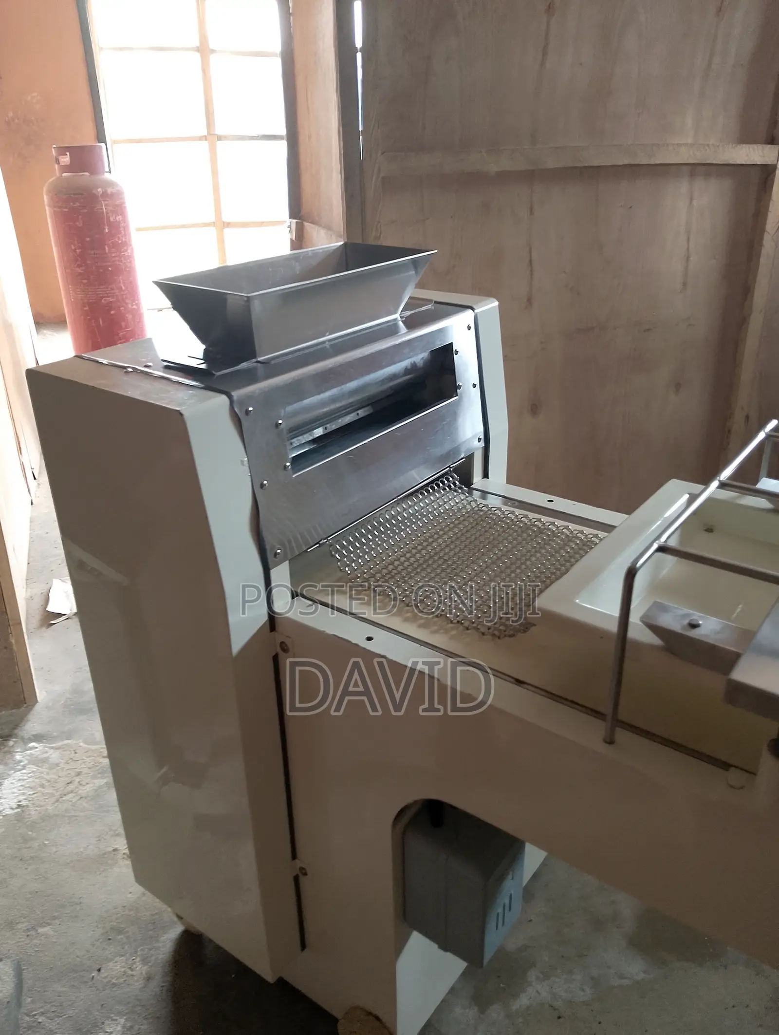 Bread Dough Moulder