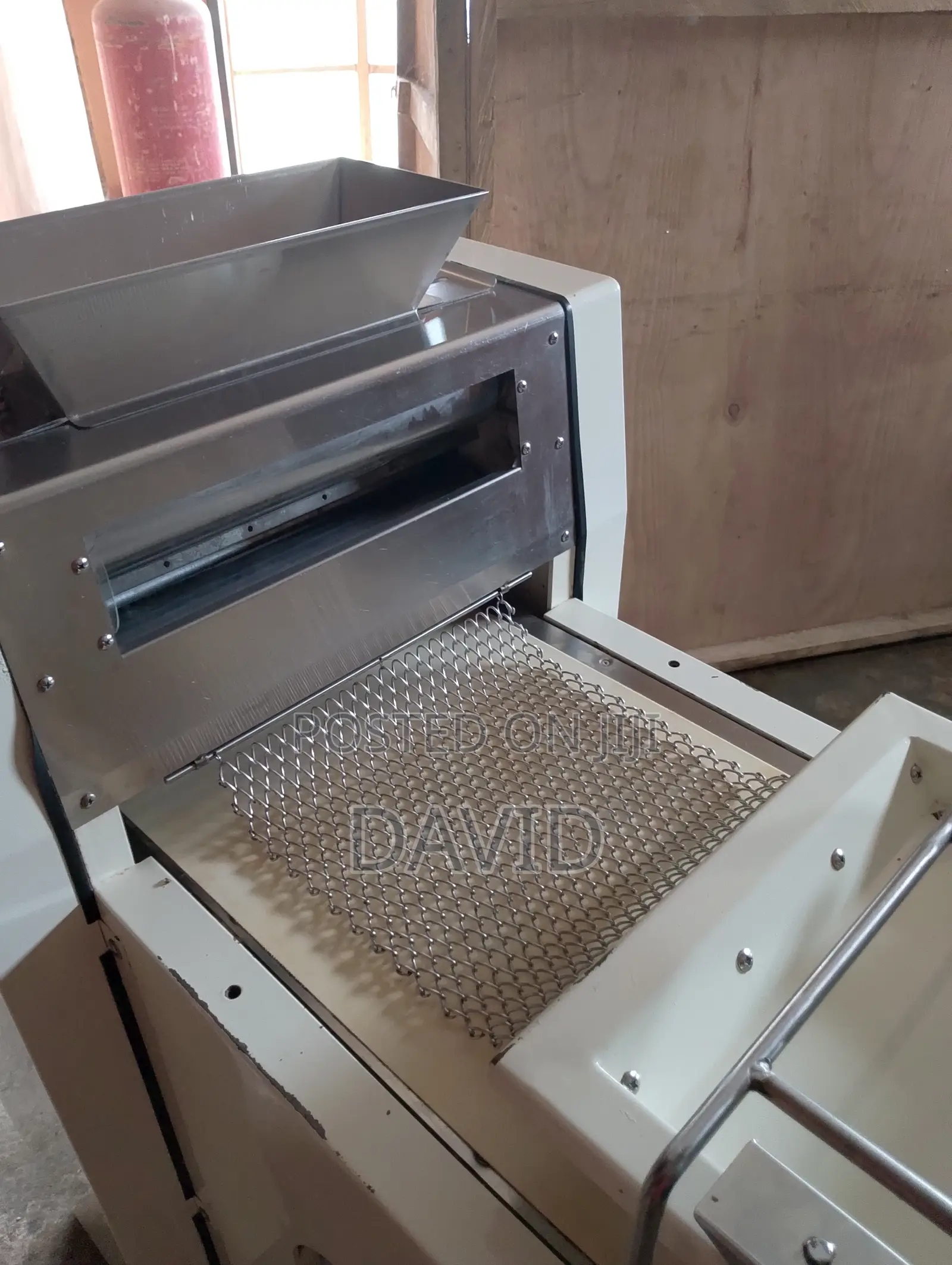 Bread Dough Moulder