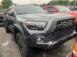 Toyota Tacoma TRD Sport 2018 Gray