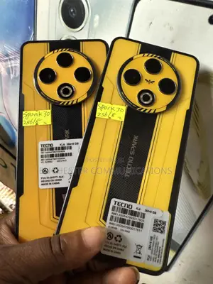 Tecno Spark 30 256 GB Yellow