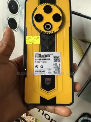 Tecno Spark 30 256 GB Yellow