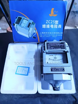 Analogue Insulation Resistance Tester (Wining Megger)