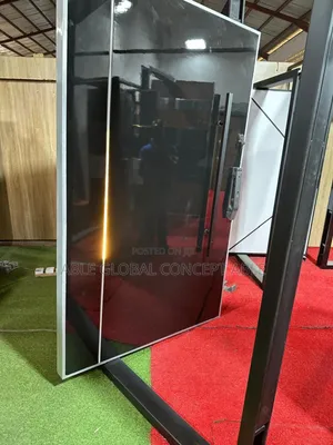 Pivot Door (Led Light Design)